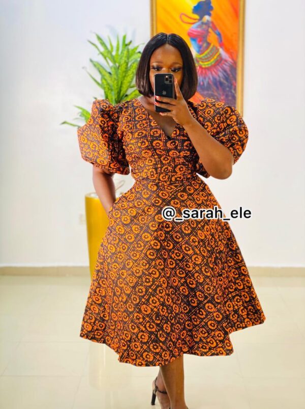 The Enenu skirt and top set